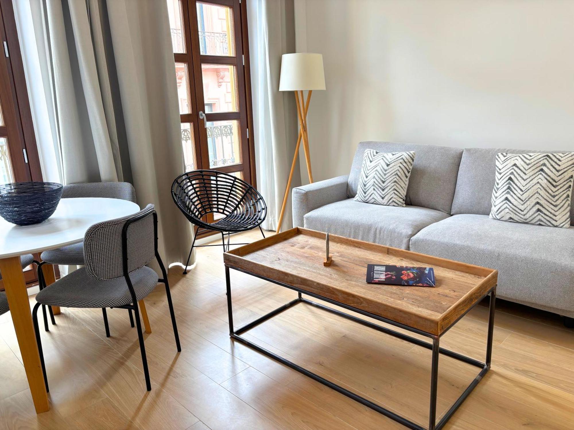 Apartamentos Core Suite Sevilla Экстерьер фото